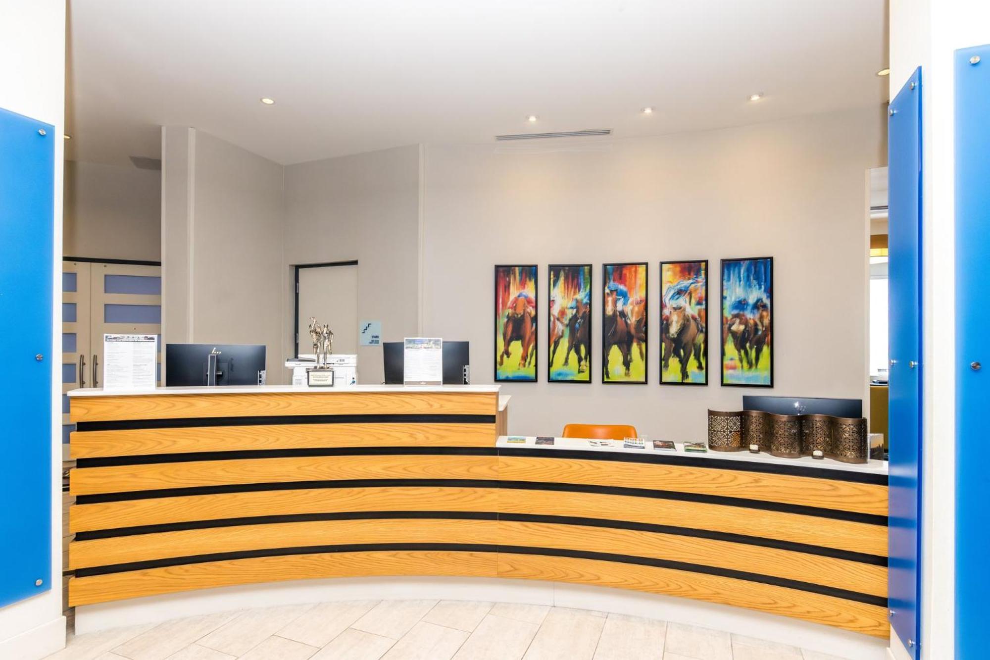 Holiday Inn Express & Suites Downtown Louisville By Ihg Eksteriør billede