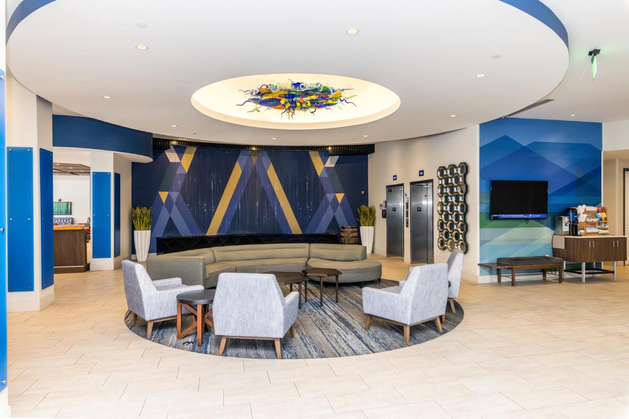 Holiday Inn Express & Suites Downtown Louisville By Ihg Eksteriør billede